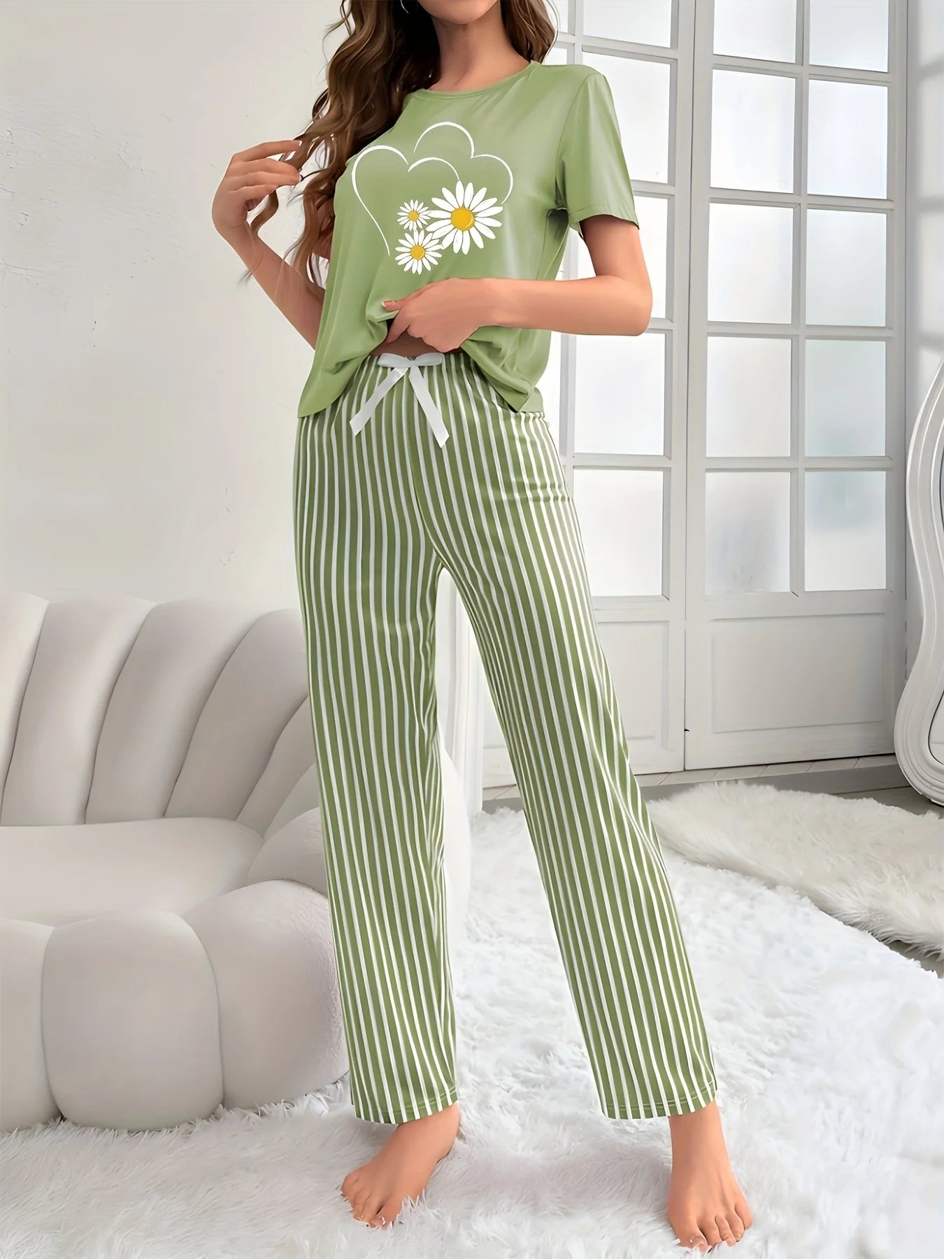 2-Piece Women’s Pajama Set – Elegant Floral Print for Spring & Summer